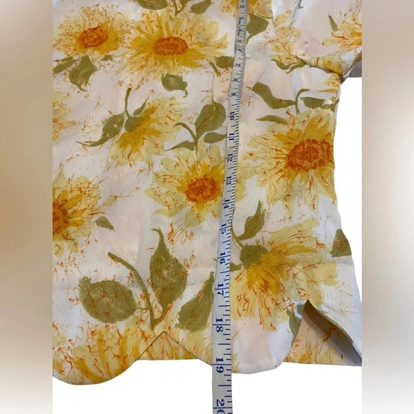 Vintage Styled By Sybil Sunflower Button Back Shirt - Picture 10 of 10